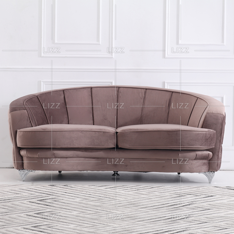 Schönes riesiges braunes Wohnzimmersofa